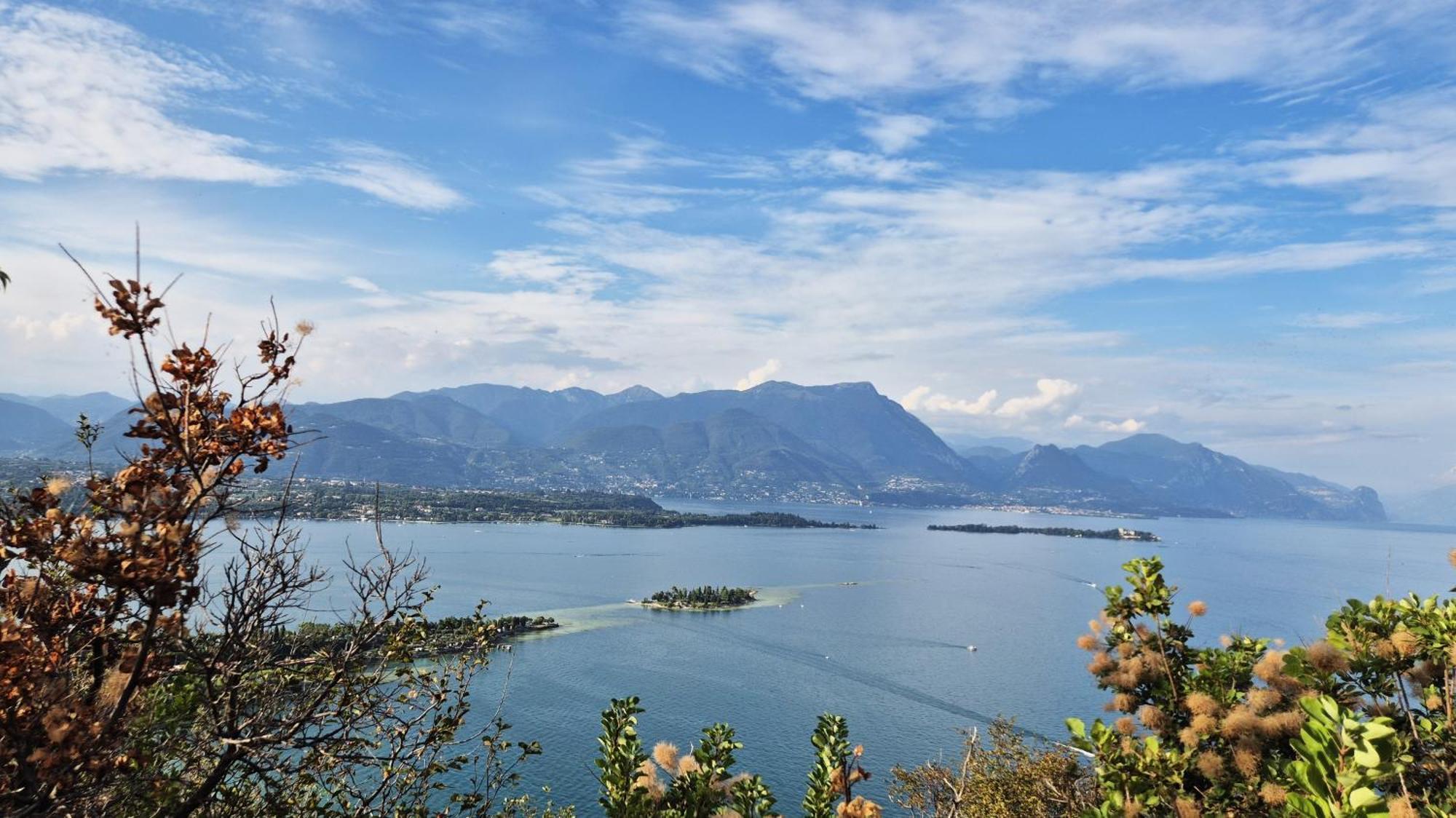 Garda Lake Attic Montinelle Exterior photo